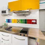 Amber Gardenview Downtown מלון דירות