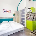 מלון דירות Amber Gardenview Downtown בודפשט