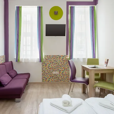 アパートホテル Amber Gardenview Downtown