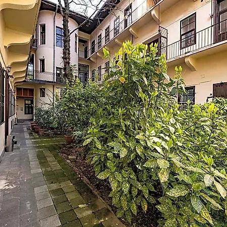 Amber Gardenview Downtown 公寓式酒店 4*