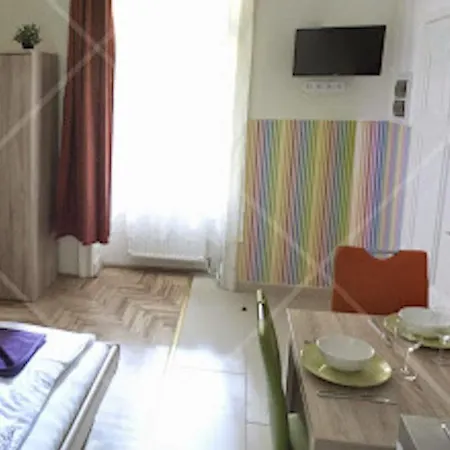 Aparthotel Amber Gardenview Downtown 3*