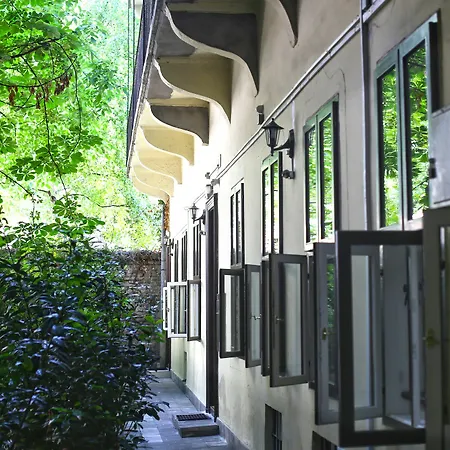Amber Gardenview Downtown Aparthotel 3*