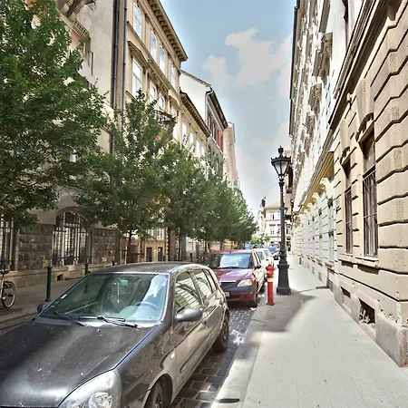 Aparthotel Amber Gardenview Downtown Budapest