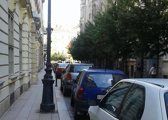 Aparthotel Amber Gardenview Downtown 4*