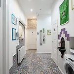 Amber Gardenview Downtown 4*