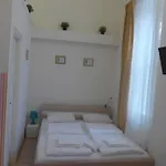 Ξενοδοχείο με διαμερίσματα Amber Gardenview Downtown Βουδαπέστη