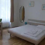 아파트호텔 Amber Gardenview Downtown