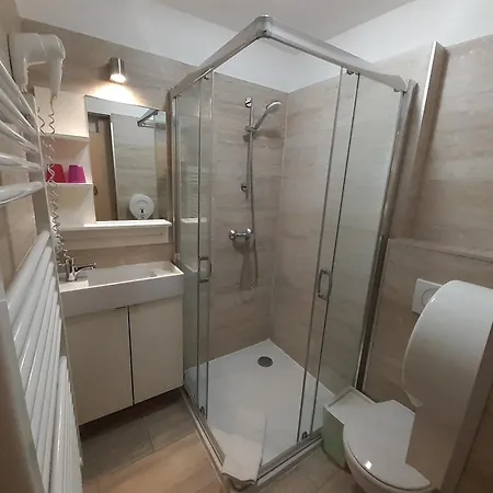 Amber Gardenview Downtown Boedapest