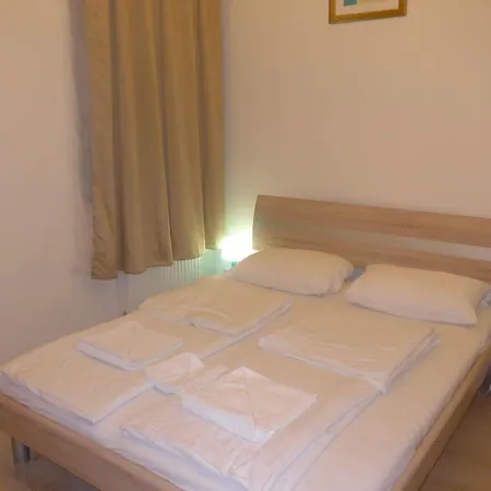 Amber Gardenview Downtown Aparthotel