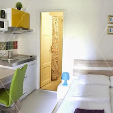 Aparthotel Amber Gardenview Downtown 4*