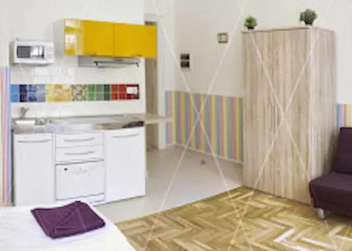 Amber Gardenview Apartahotel Budapest