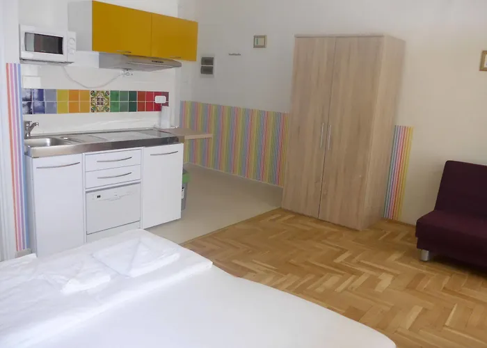 Amber Gardenview Budapest